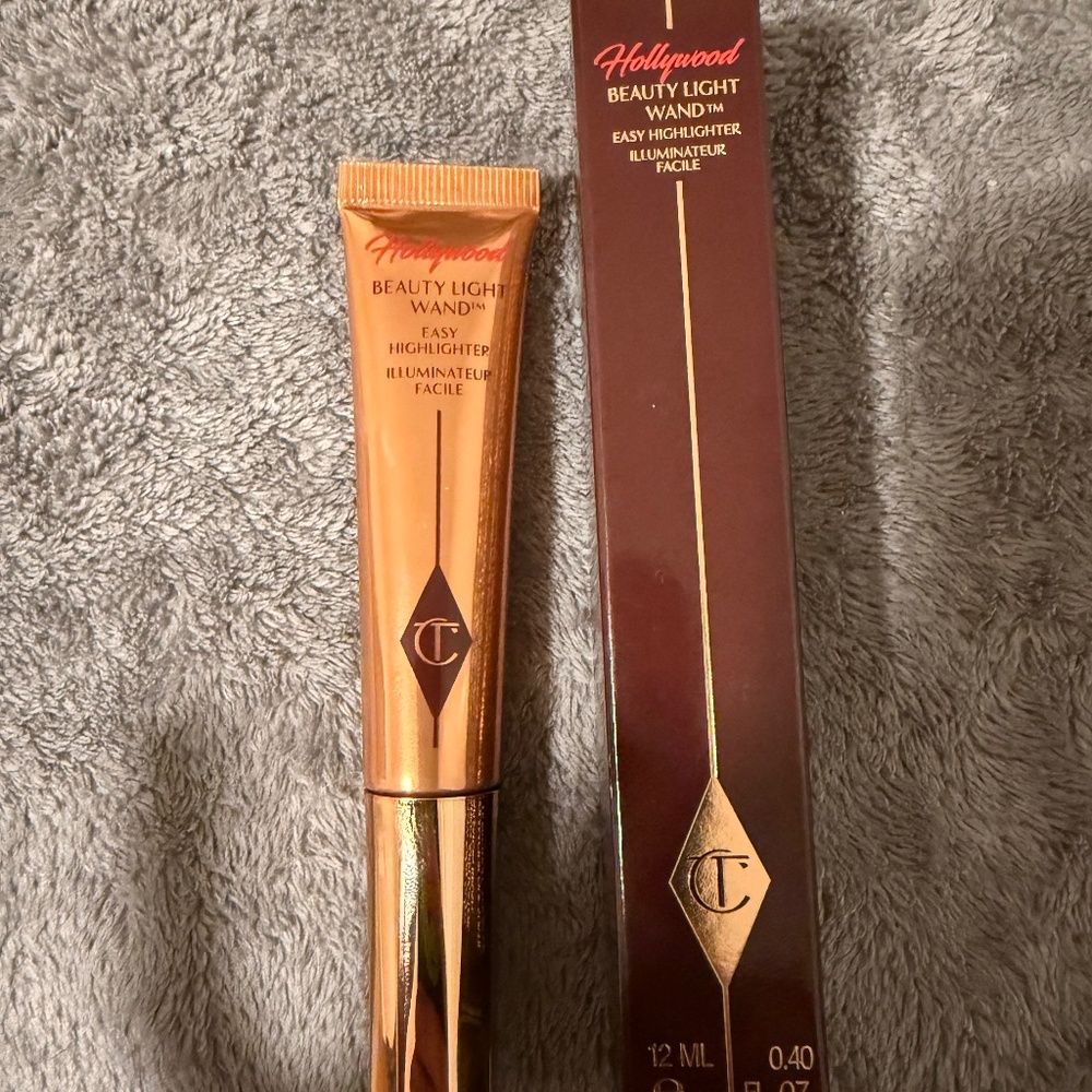 CHARLOTTE TILBURY BEAUTY LIGHT WAND HIGHLIGHTER "SPOTLIGHT" /NIB
